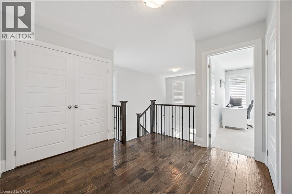 72 ELMBANK Trail, Kitchener, Ontario, N2R0H1 — Photo 24