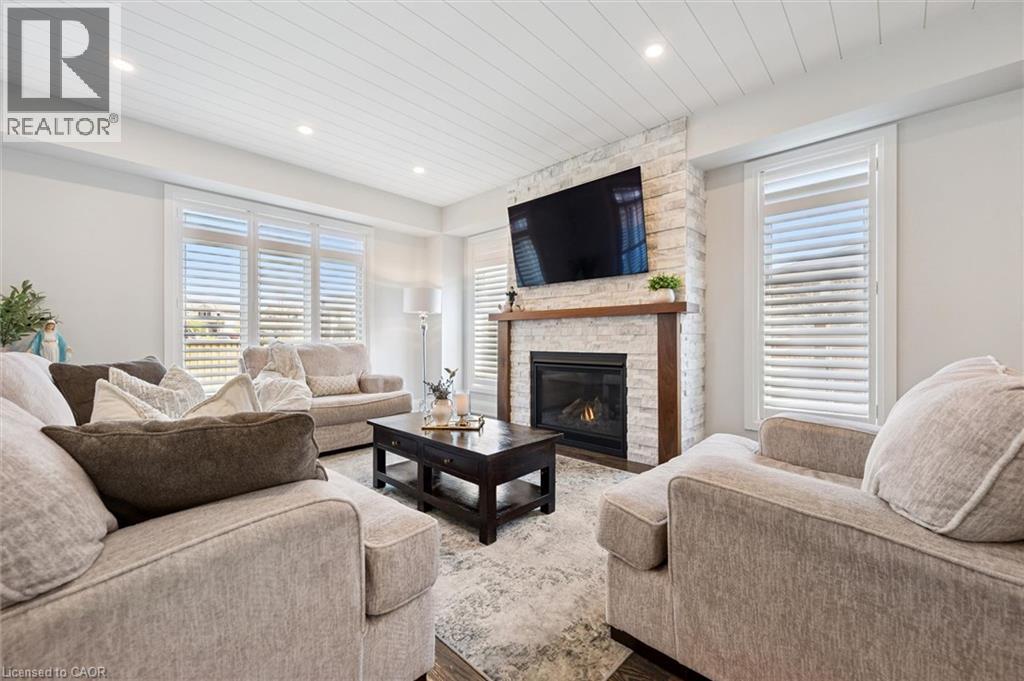 72 ELMBANK Trail, Kitchener, Ontario, N2R0H1 — Photo 8