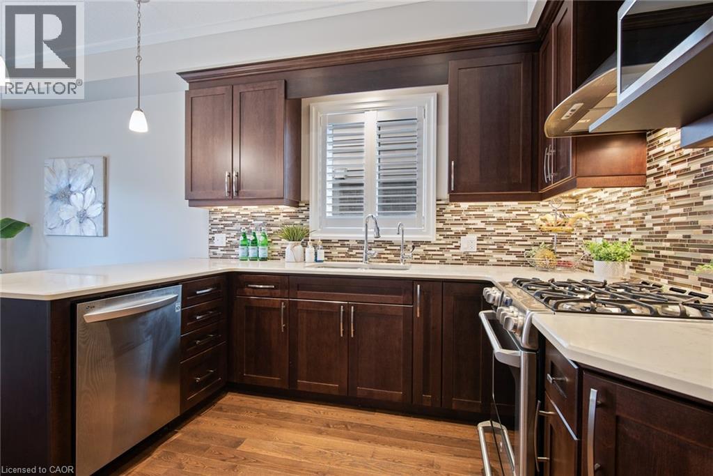 255 FALCONRIDGE Drive, Kitchener, Ontario, N2K0B6 — Photo 12