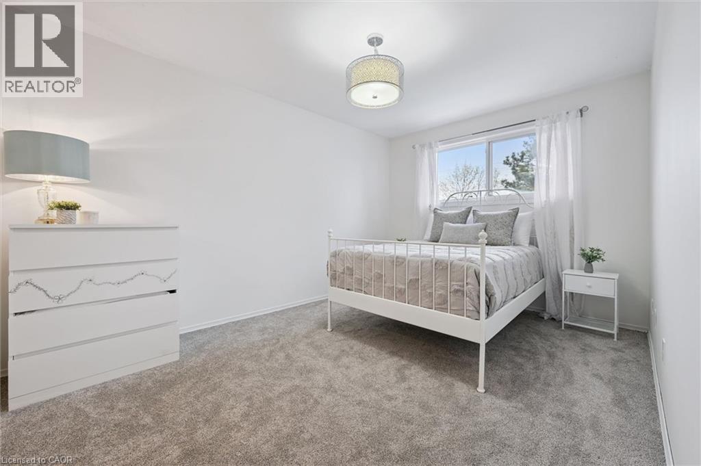 56 WORDSWORTH Place, Kitchener, Ontario, N2B3L1 — Photo 8