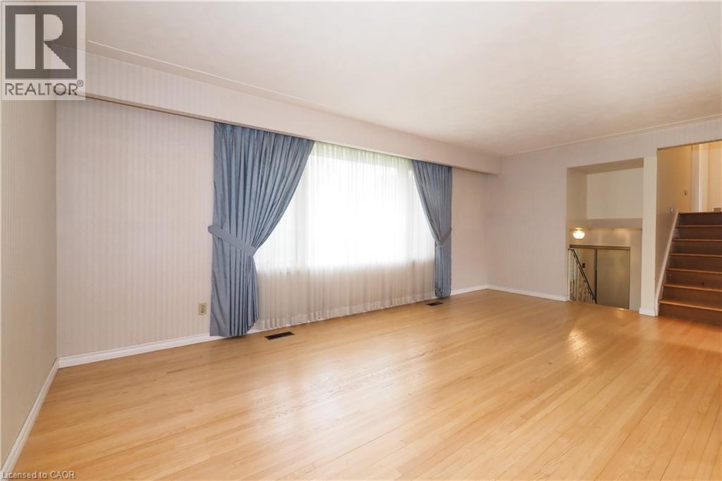 76 CLOVERDALE Crescent, Kitchener, Ontario, N2M4X2 — Photo 10