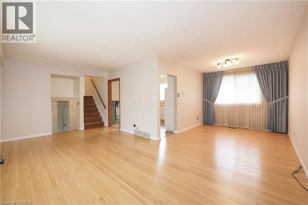 76 CLOVERDALE Crescent, Kitchener, Ontario, N2M4X2 — Photo 12