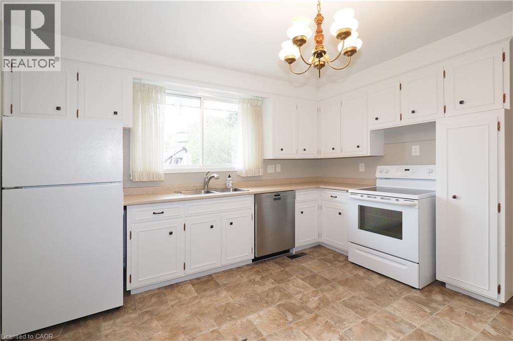 76 CLOVERDALE Crescent - 15