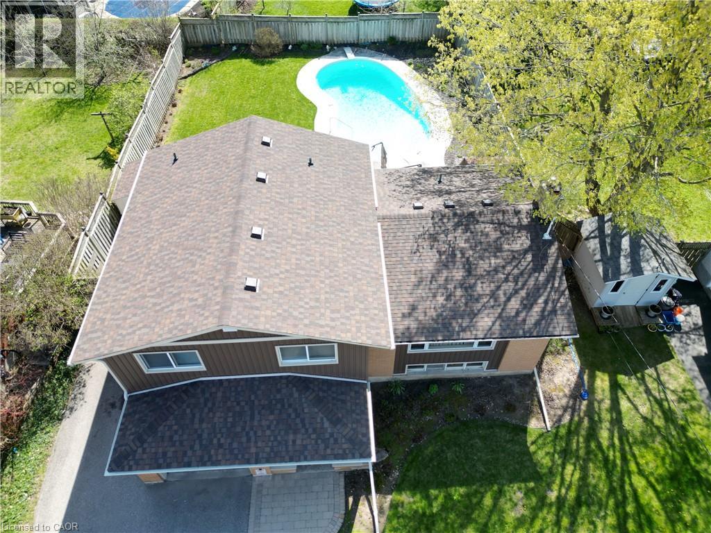 76 CLOVERDALE Crescent - 2
