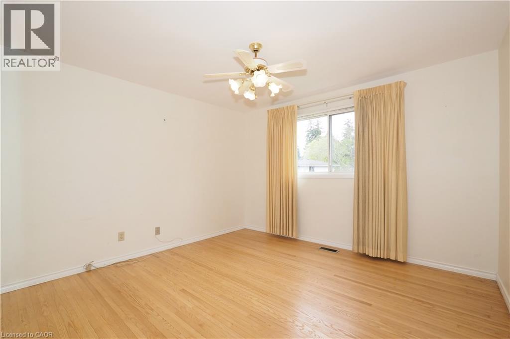 76 CLOVERDALE Crescent, Kitchener, Ontario, N2M4X2 — Photo 23