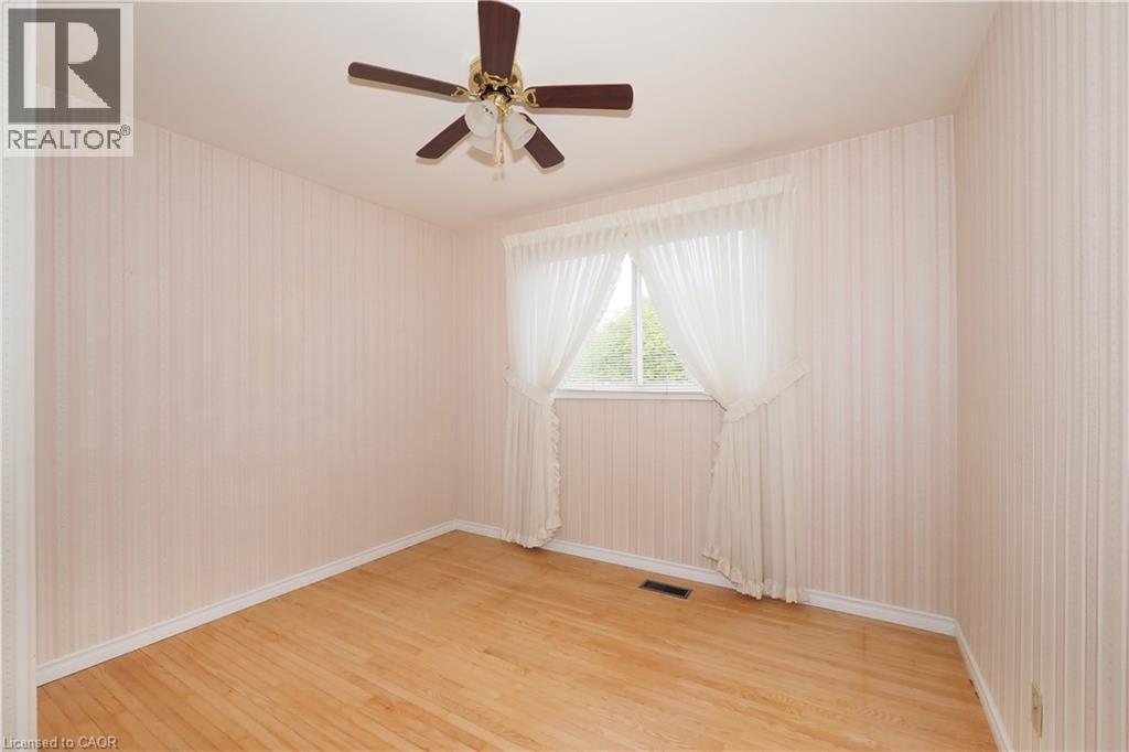 76 CLOVERDALE Crescent - 26