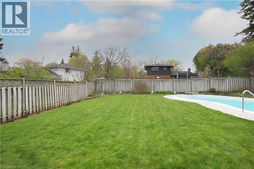 76 CLOVERDALE Crescent, Kitchener, Ontario, N2M4X2 — Photo 40