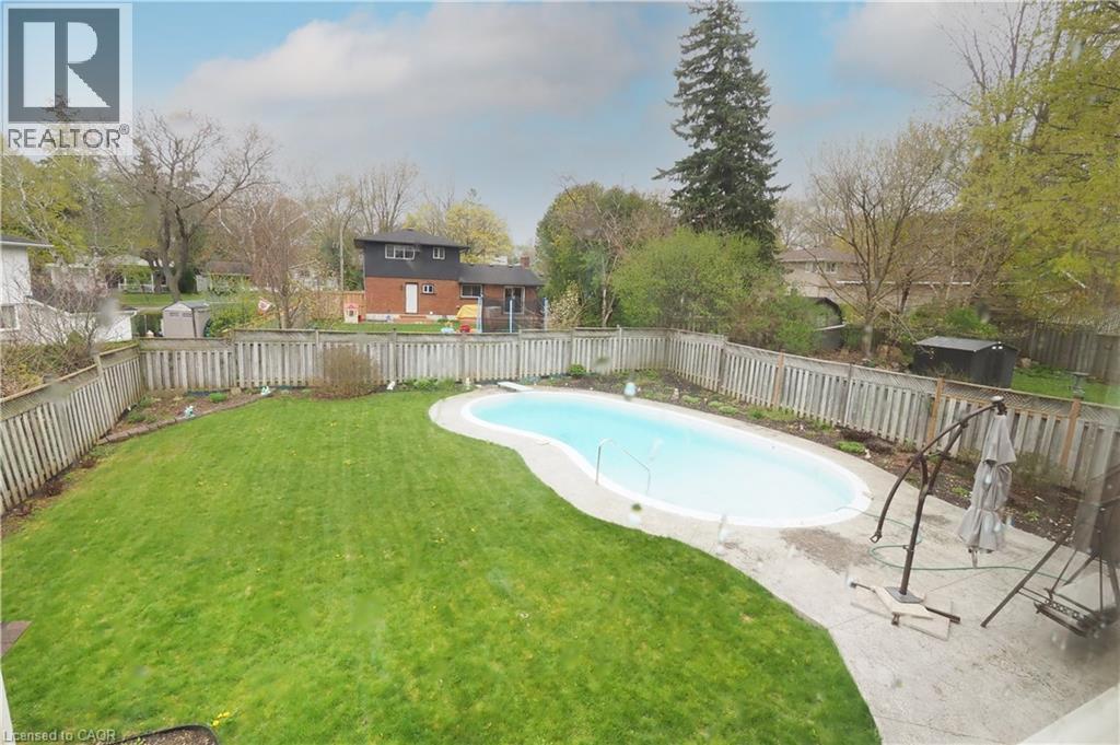 76 CLOVERDALE Crescent, Kitchener, Ontario, N2M4X2 — Photo 44