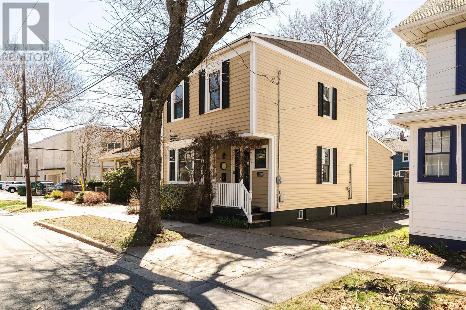 Property 3 of 48 of 1808 Chestnut Street