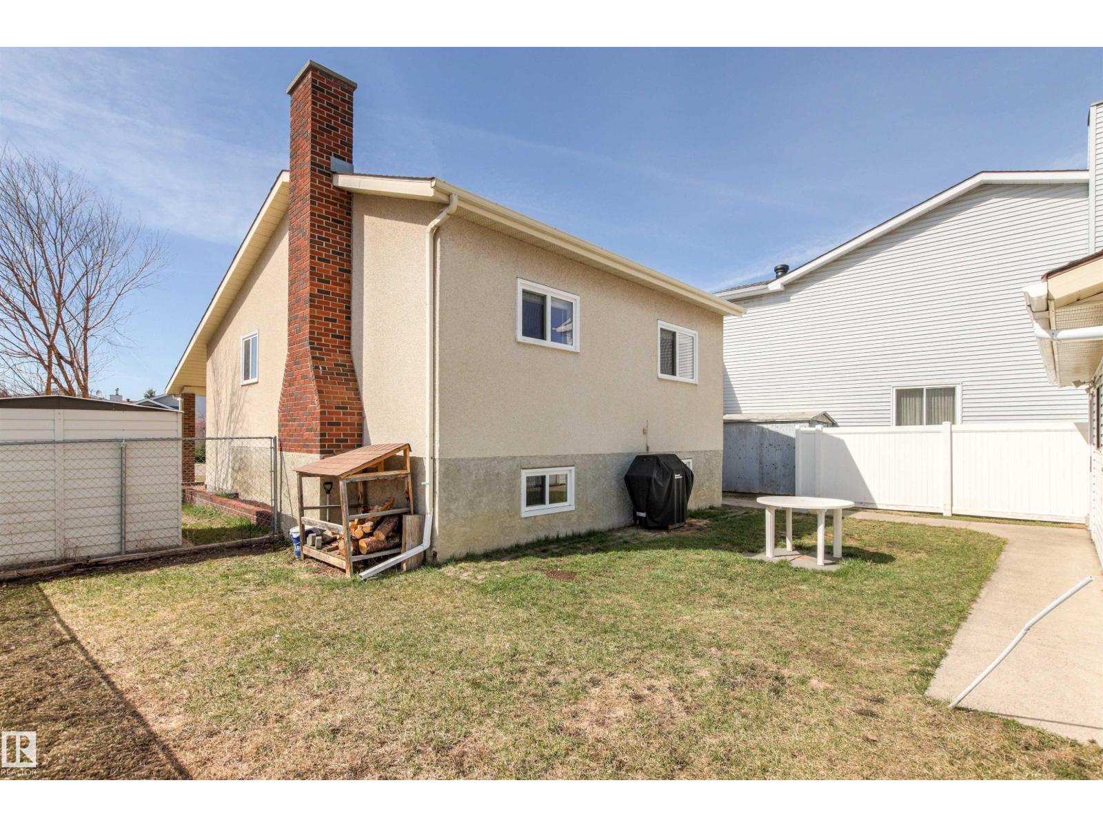 16711 94 ST NW, Edmonton