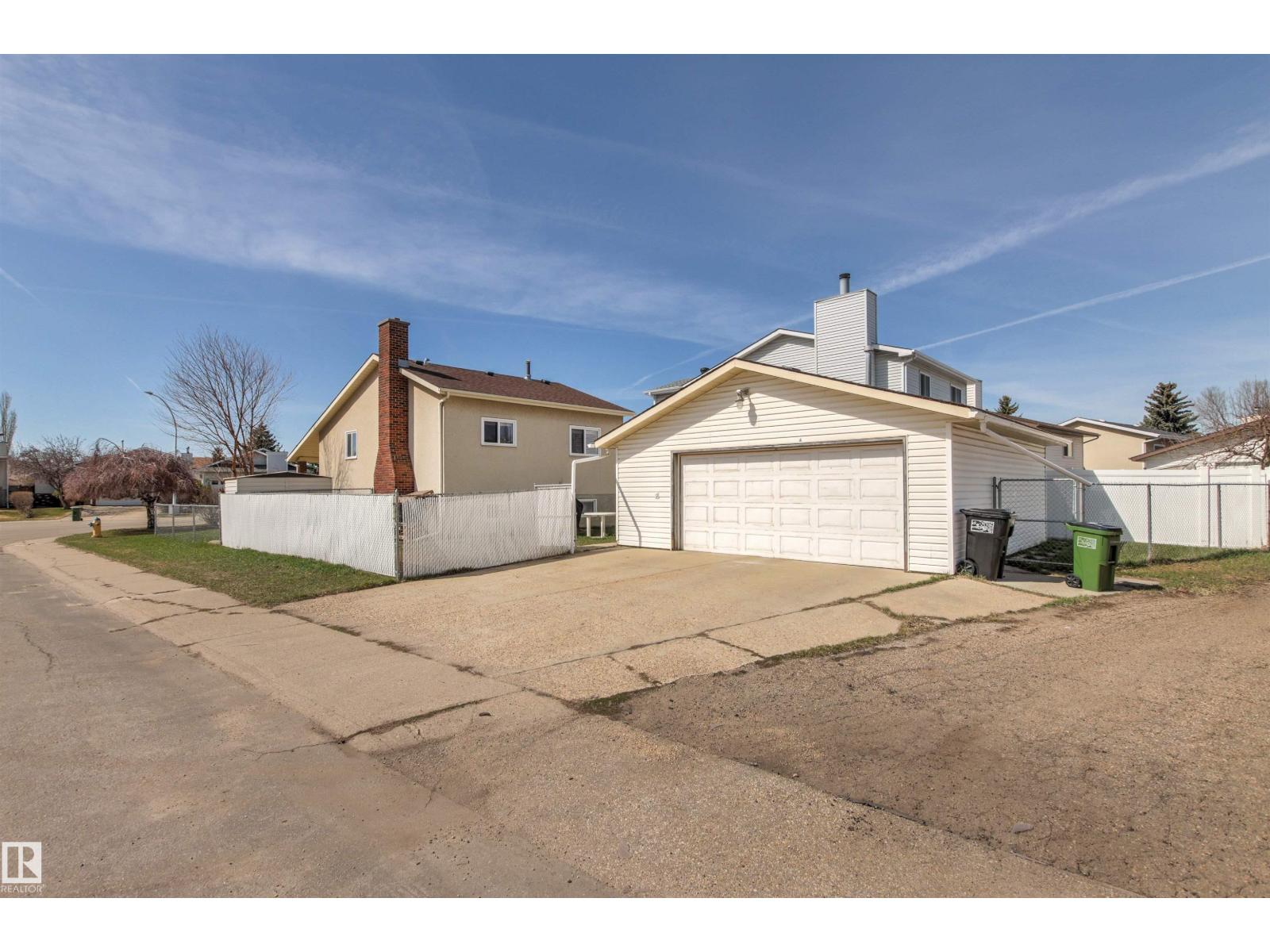 16711 94 ST NW, Edmonton