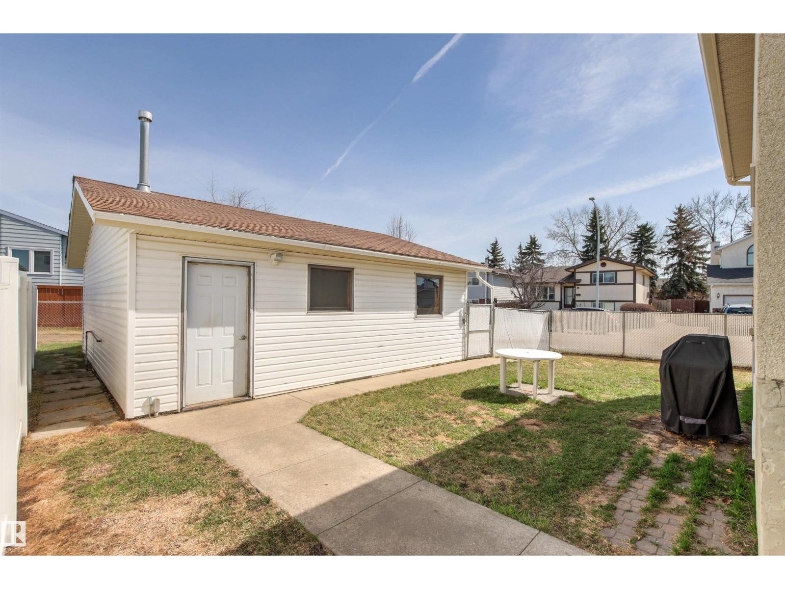 16711 94 ST NW, Edmonton