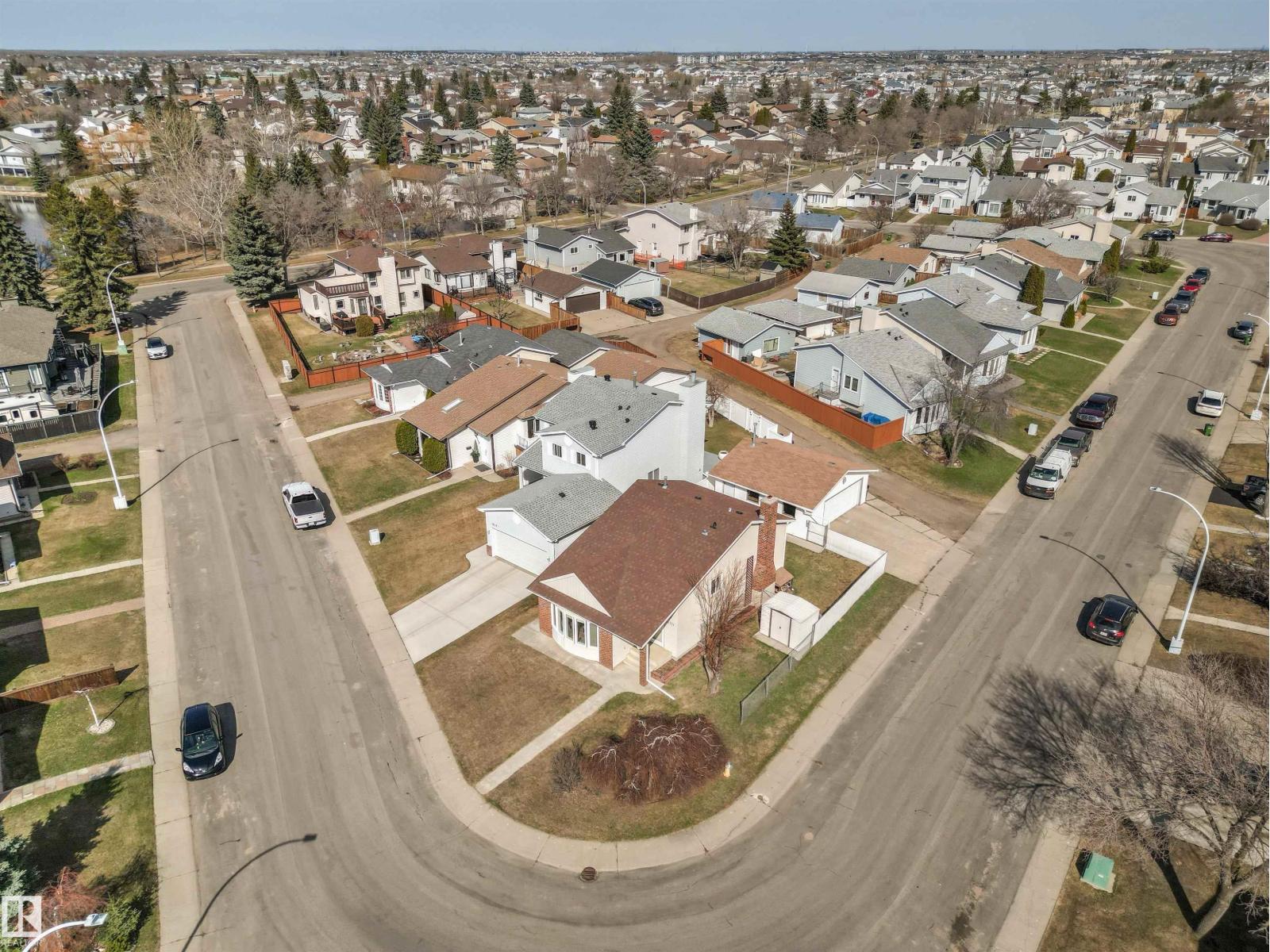 16711 94 ST NW, Edmonton