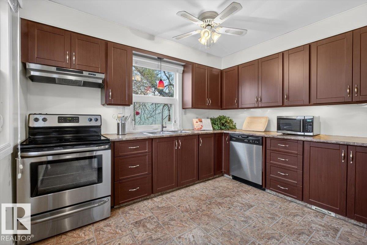 11302 58 ST NW, Edmonton