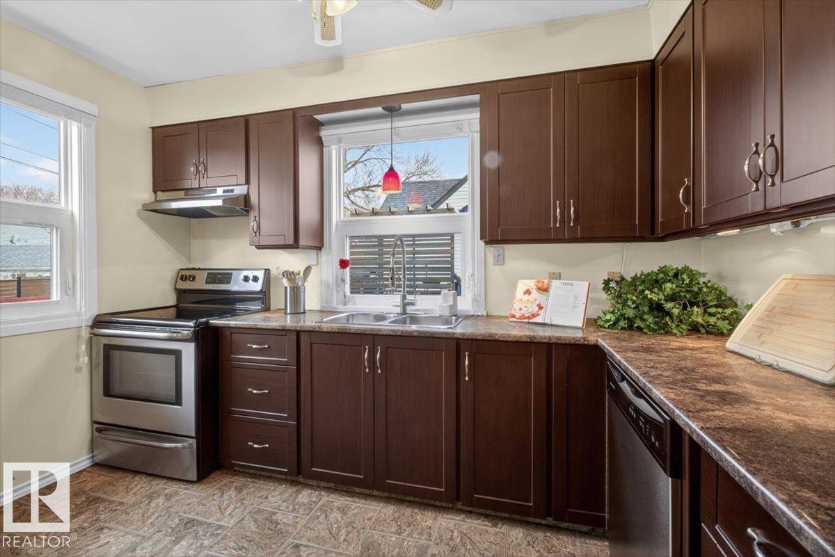 11302 58 ST NW, Edmonton
