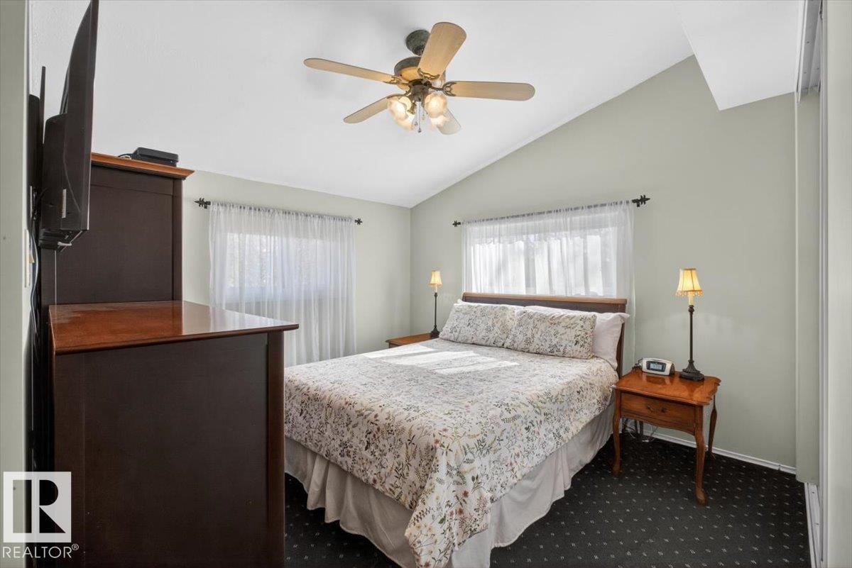 11302 58 ST NW, Edmonton