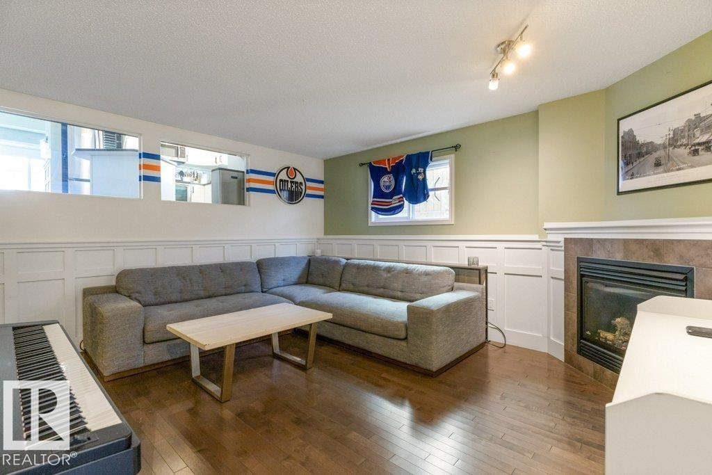 21414 94A AV NW, Edmonton