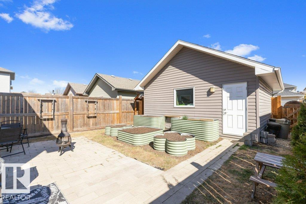 21414 94A AV NW, Edmonton