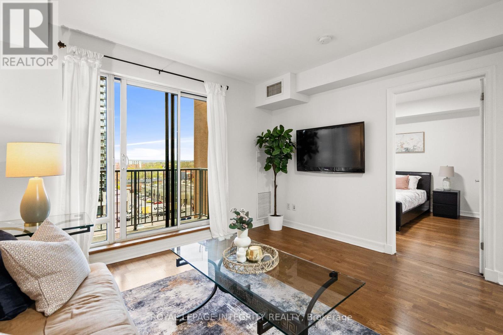 #710 200 BESSERER STREET - 16