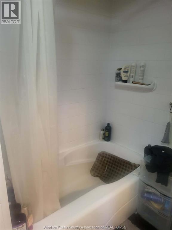 215 FAIRVIEW AVENUE East, Essex, Ontario, N8M1X9 — Photo 16