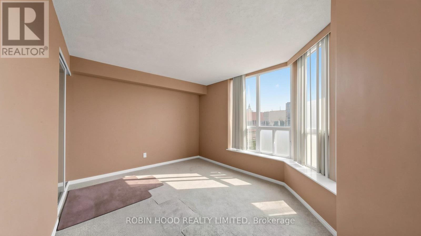 #603 400 MCLEVIN AVENUE - 19