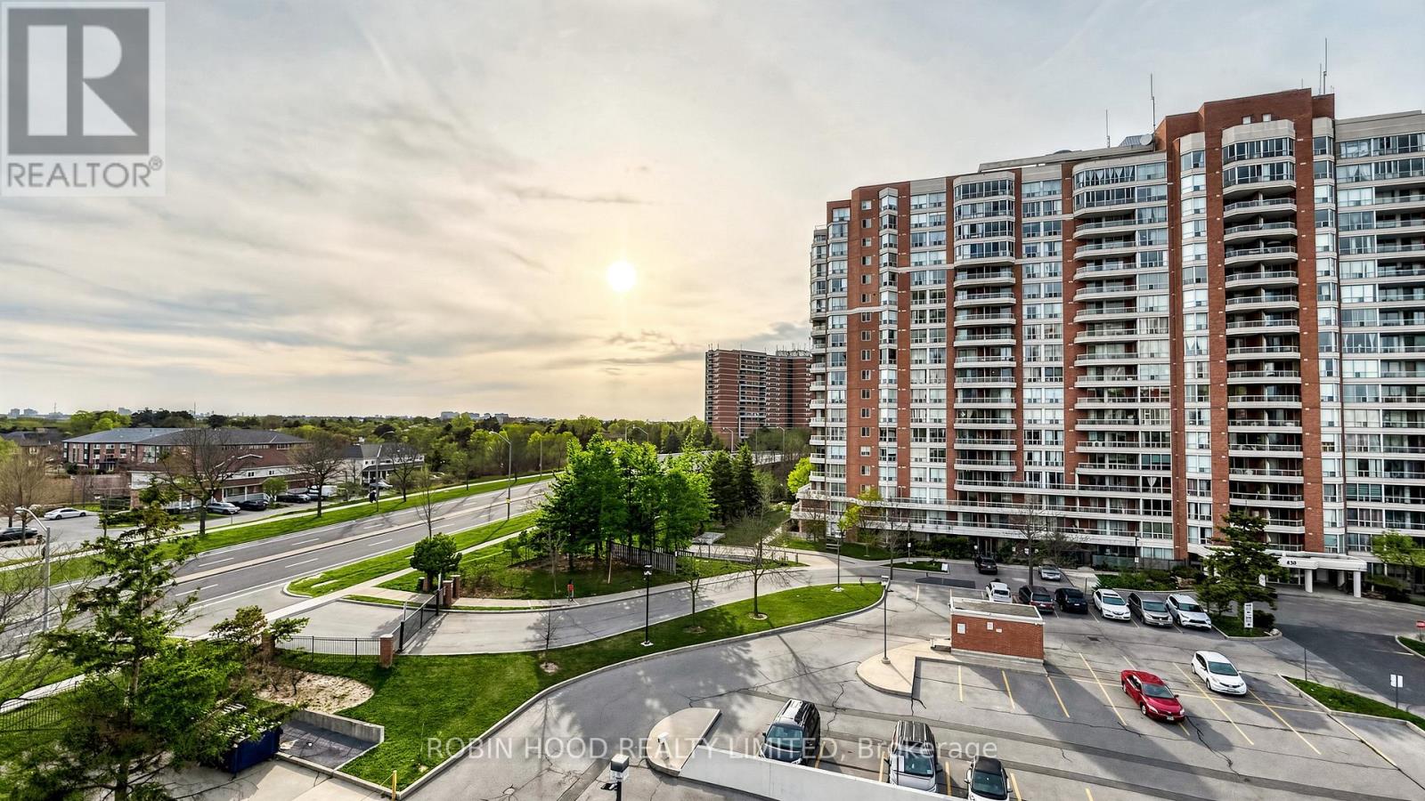 #603 400 MCLEVIN AVENUE - 30