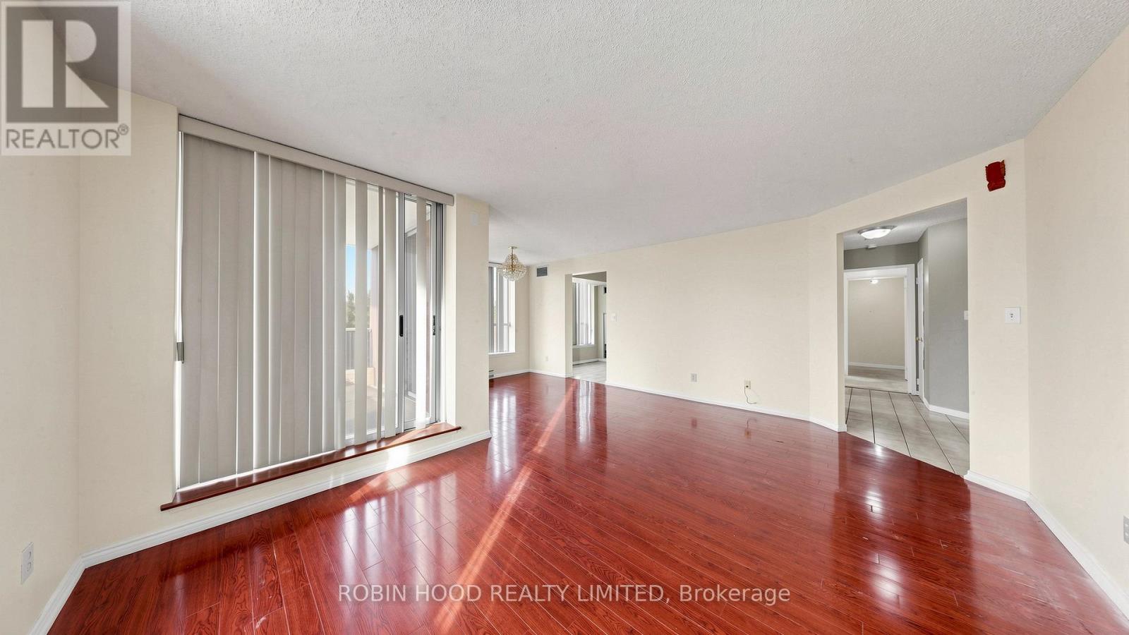 #603 400 MCLEVIN AVENUE - 6