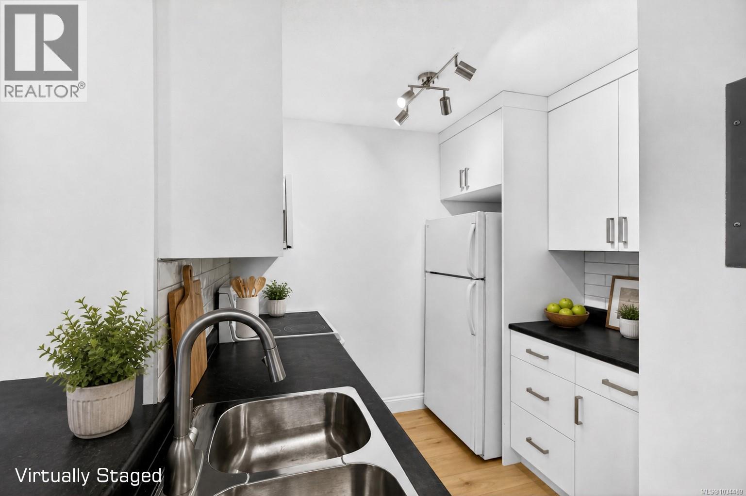 108 2560 Wark Street, Victoria