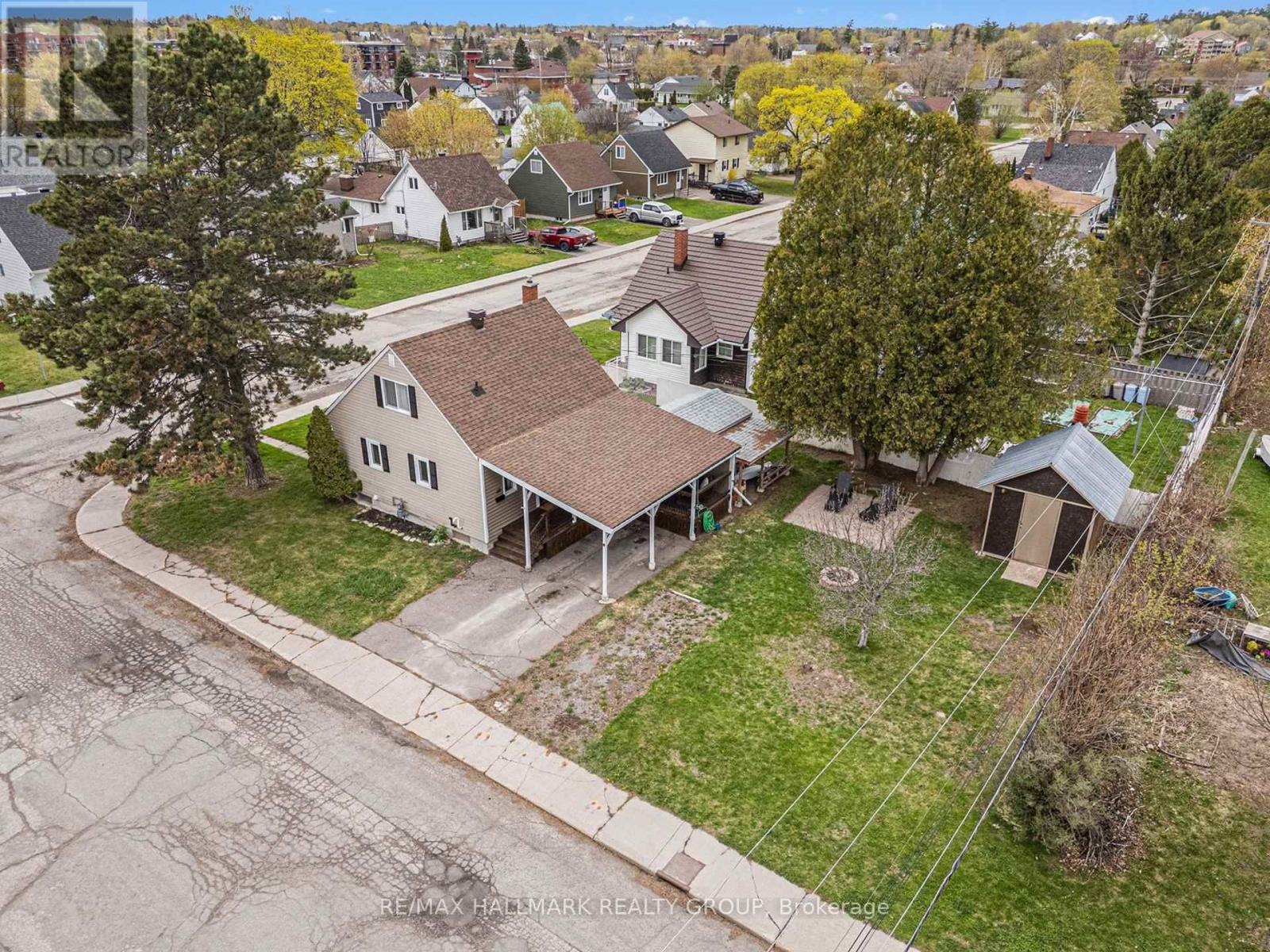138 THIRD AVENUE - 33