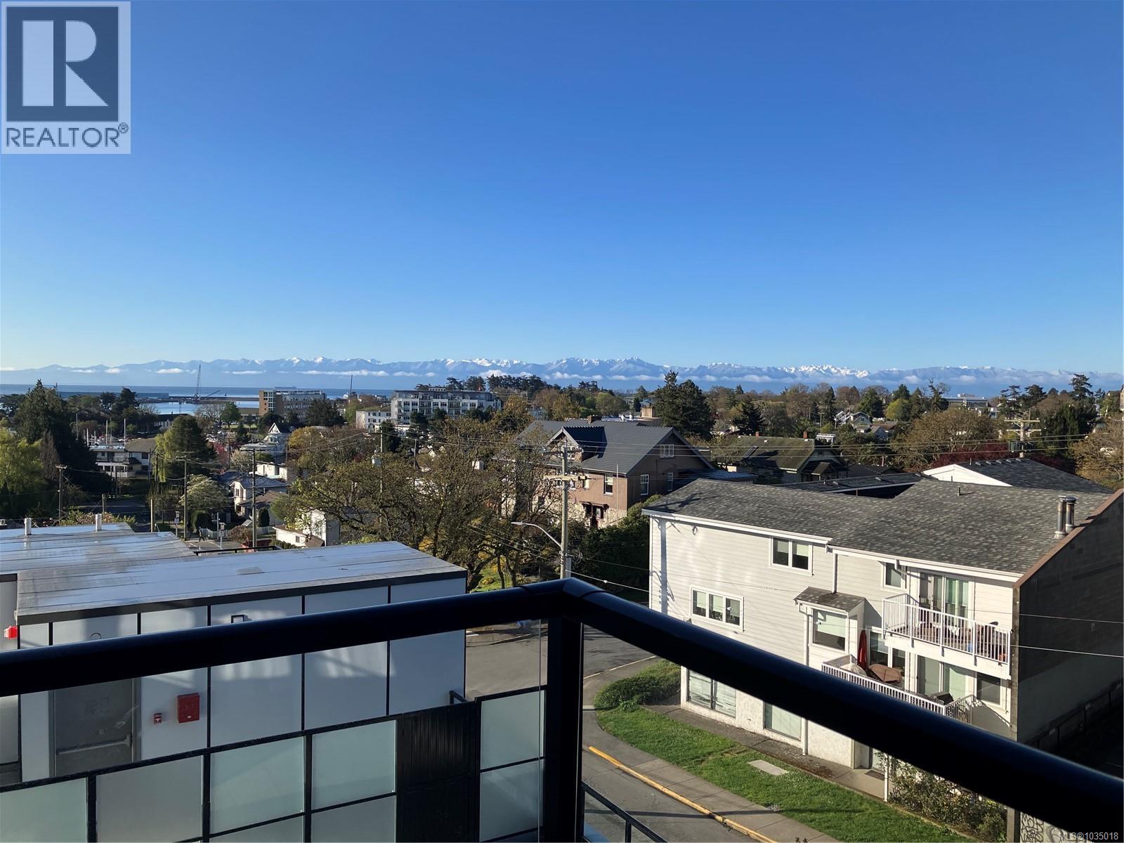 #202 899 Esquimalt Rd - 4