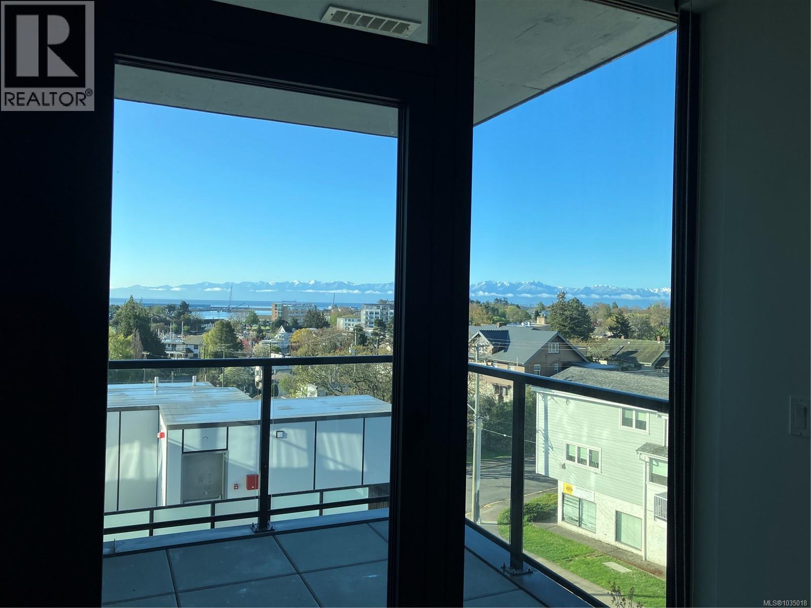 #202 899 Esquimalt Rd - 5