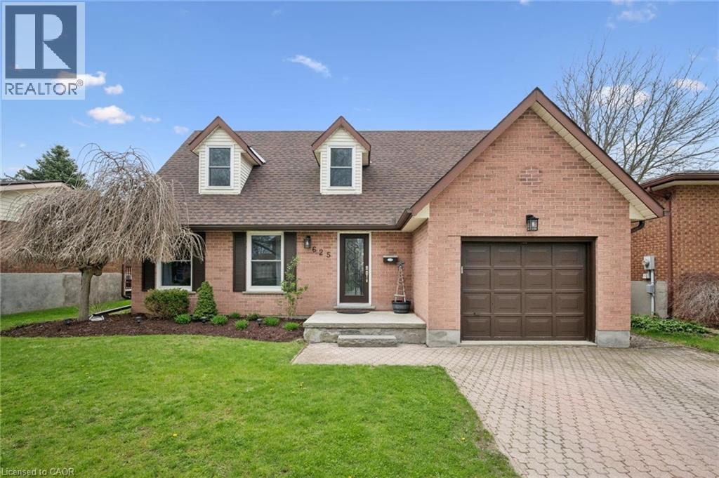 625 PINE ISLAND Crescent, Waterloo, Ontario, N2V1T3 — Photo 3