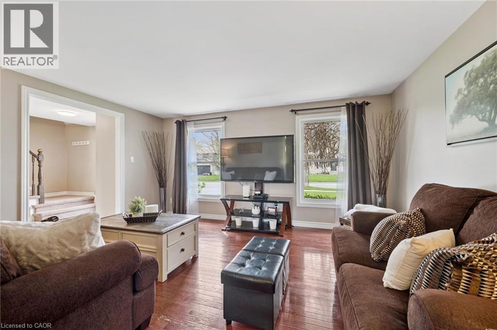 625 PINE ISLAND Crescent, Waterloo, Ontario, N2V1T3 — Photo 15