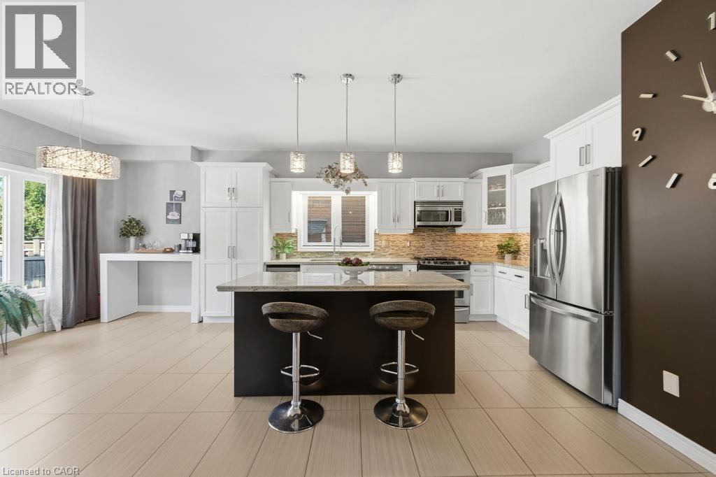 64 ONYX Court, Hamilton, Ontario, L8W4A3 — Photo 10