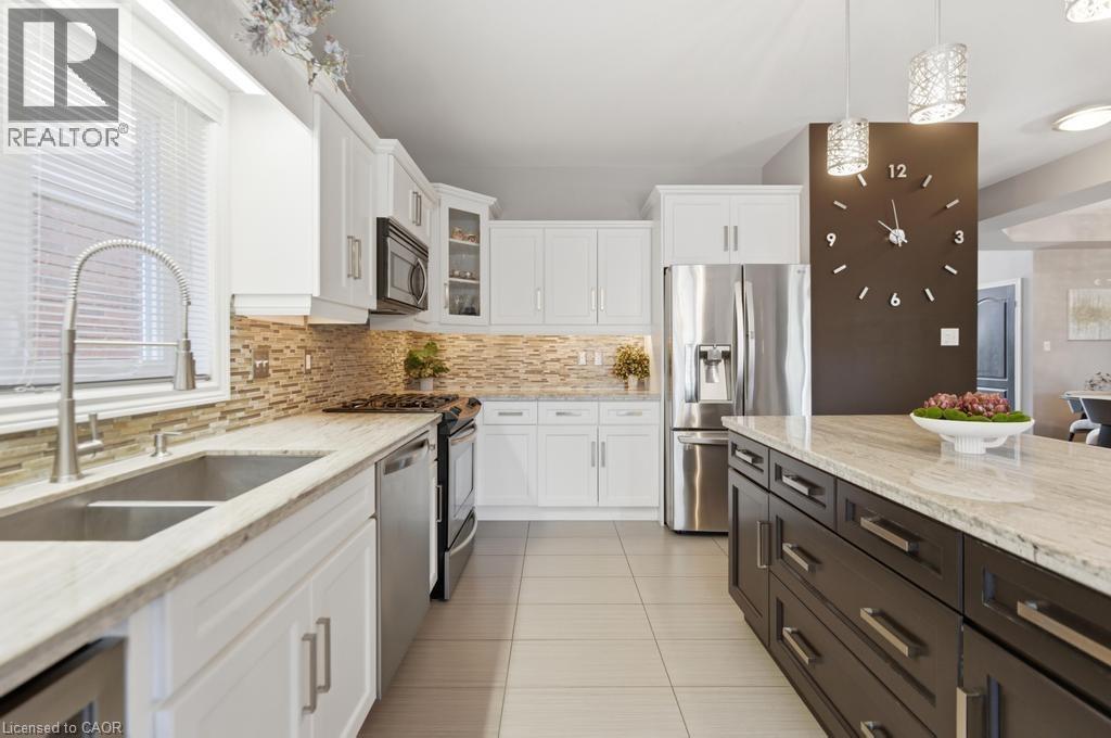 64 ONYX Court, Hamilton, Ontario, L8W4A3 — Photo 11
