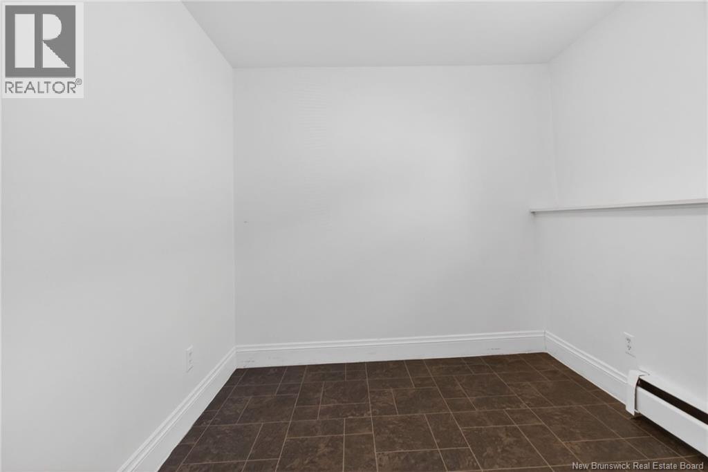 45 Edmond Street - 35