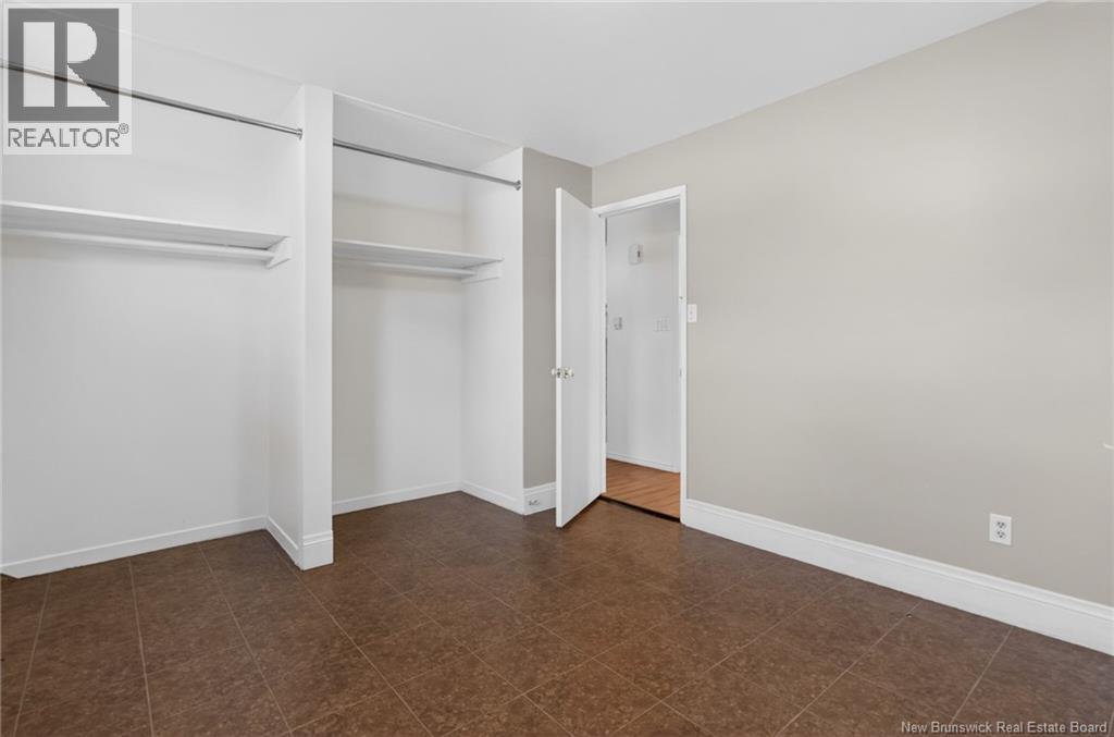 45 Edmond Street - 37