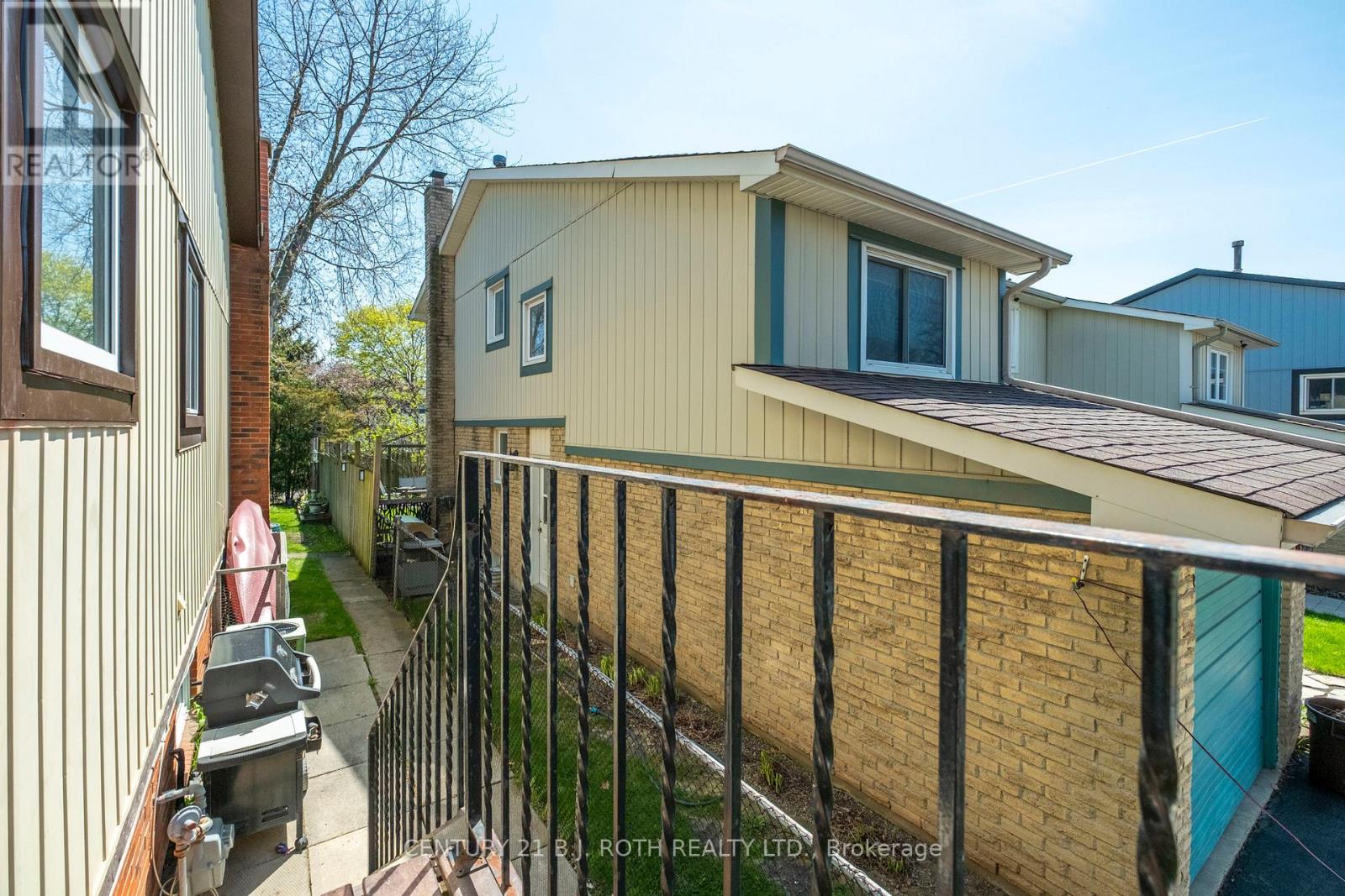 4113 TAFFEY CRESCENT - 14