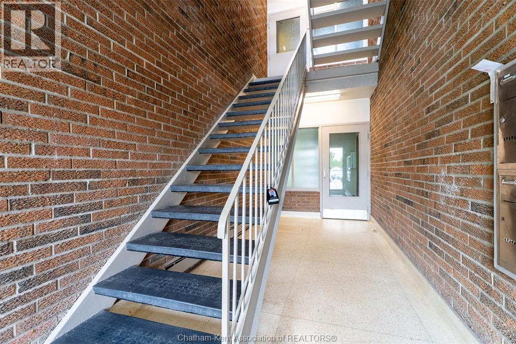57 Baldoon ROAD Unit# 203, Chatham, Ontario, N7L1E2 — Photo 5