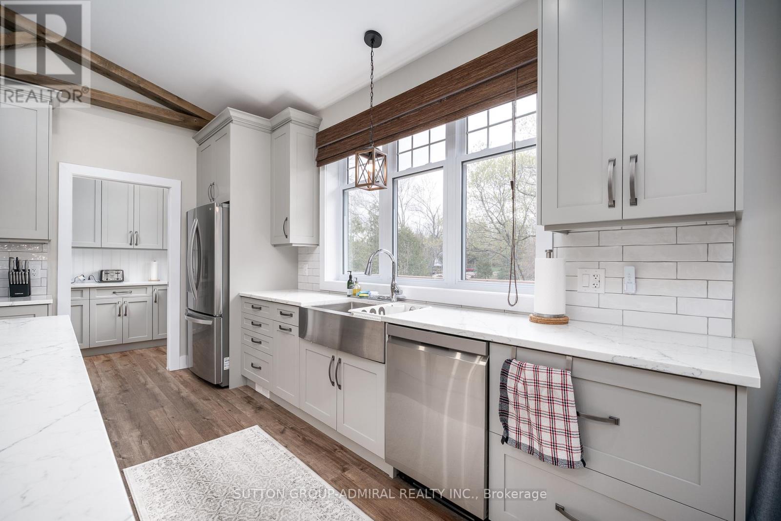 154 SUNSMILE LANE - 10