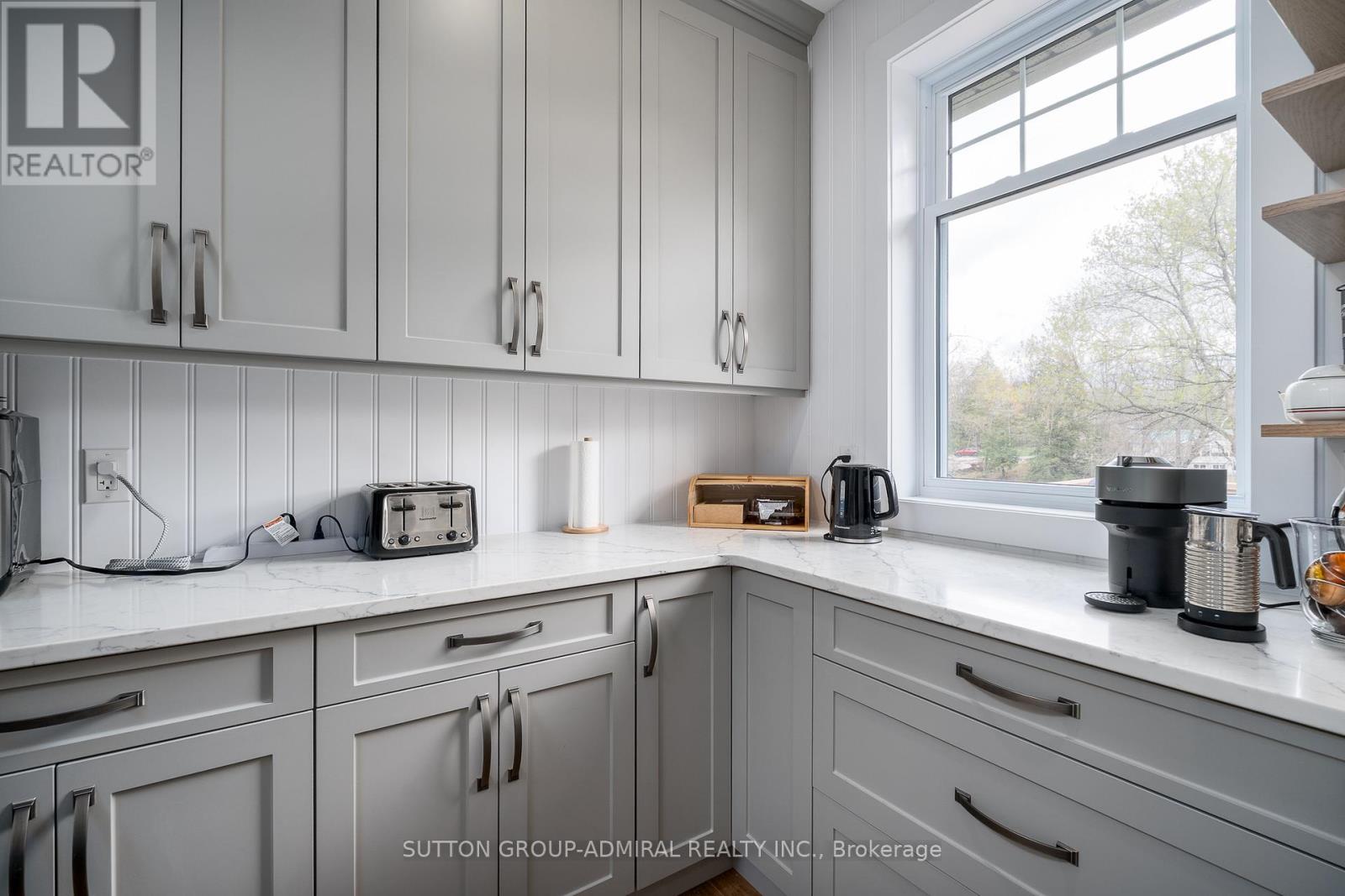 154 SUNSMILE LANE - 13
