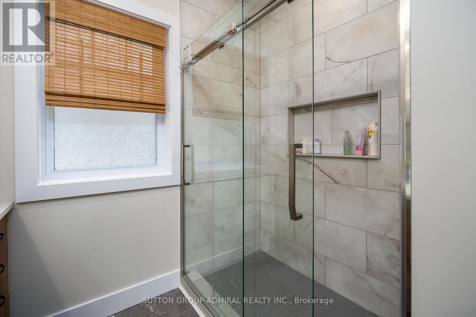 154 SUNSMILE LANE - 18