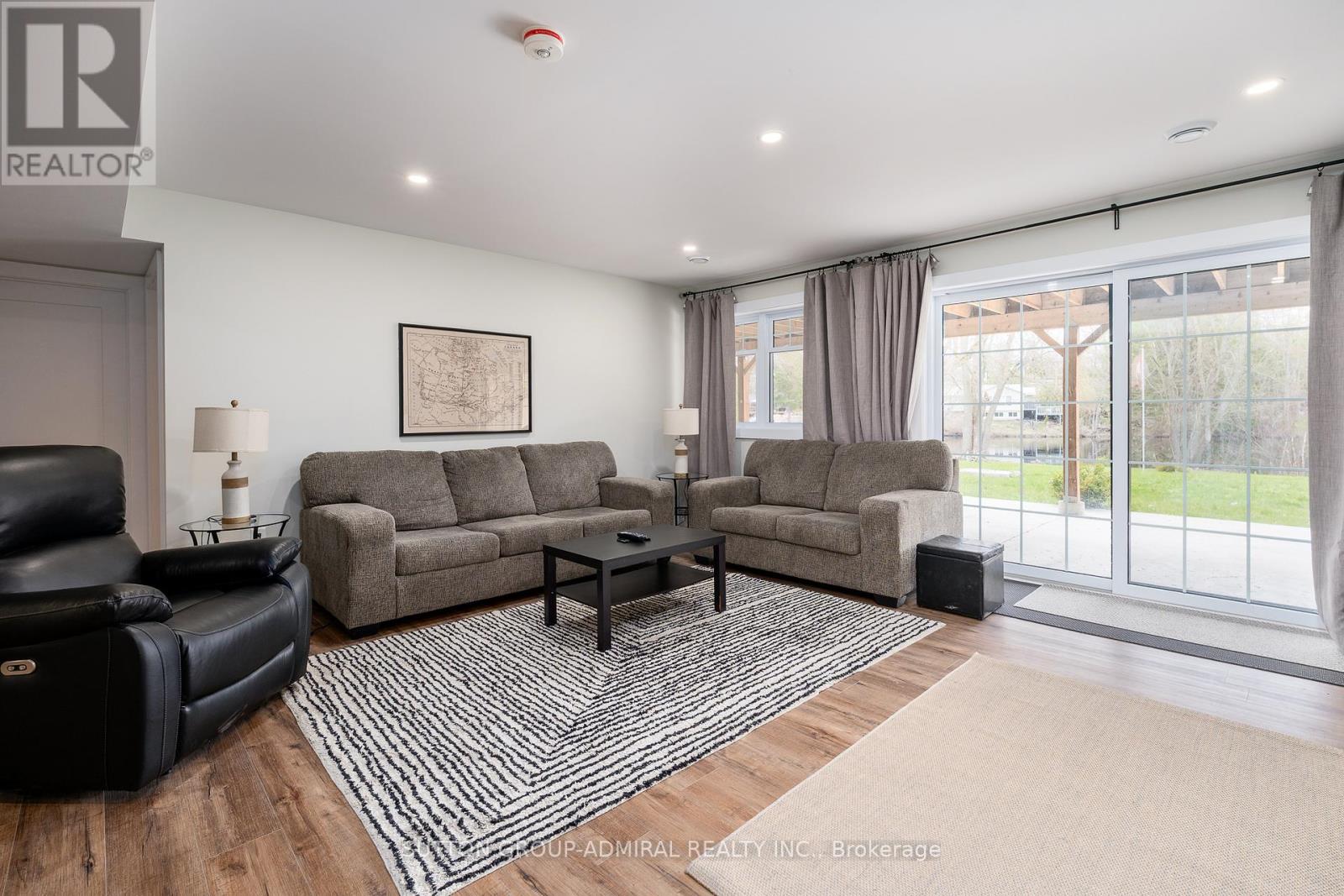154 SUNSMILE LANE - 27