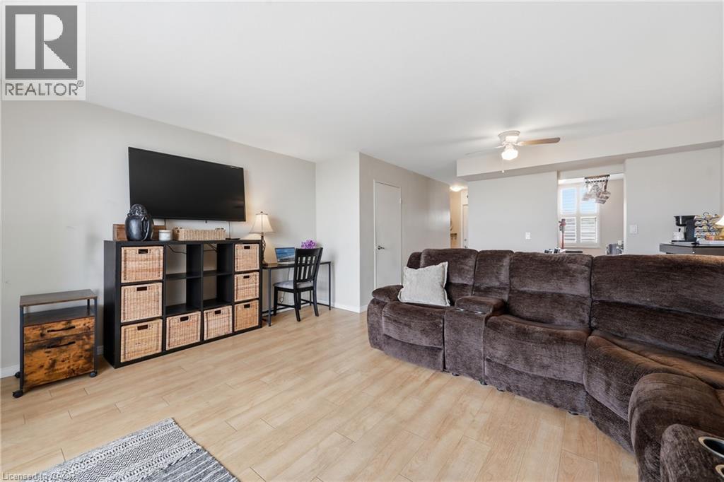 350 QUIGLEY Road Unit# 824, Hamilton, Ontario, L8K5N2 — Photo 15