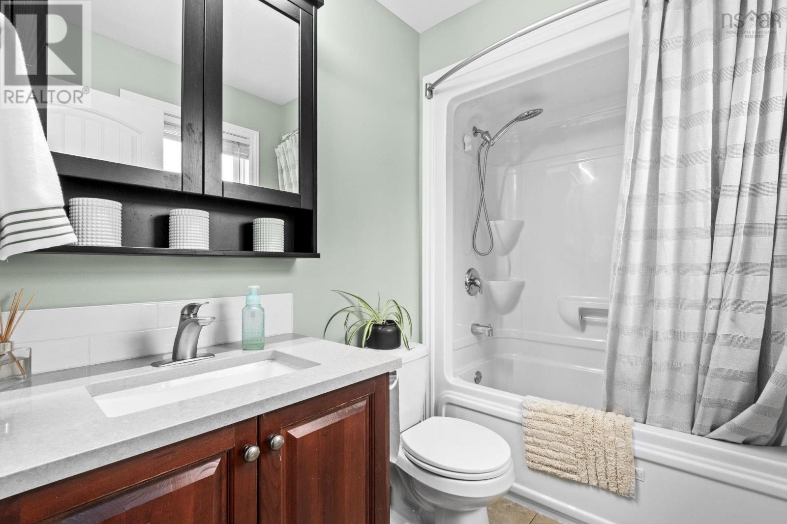 Property 21 of 48 of 55 Kinross Court