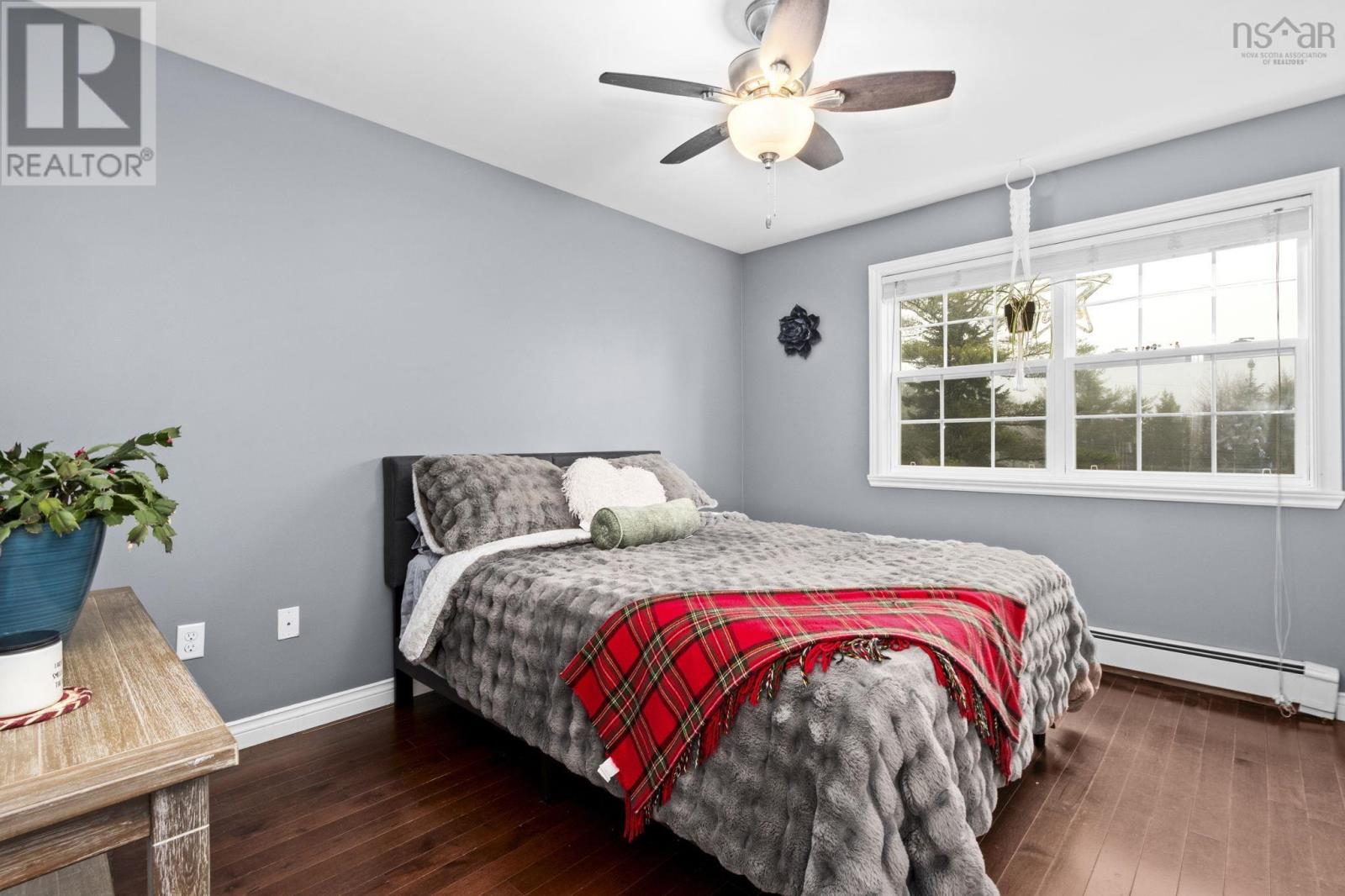 Property 24 of 48 of 55 Kinross Court