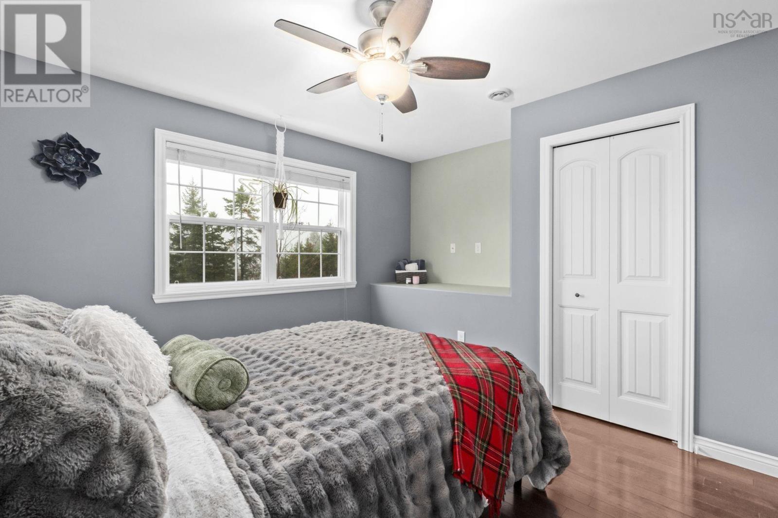 Property 25 of 48 of 55 Kinross Court