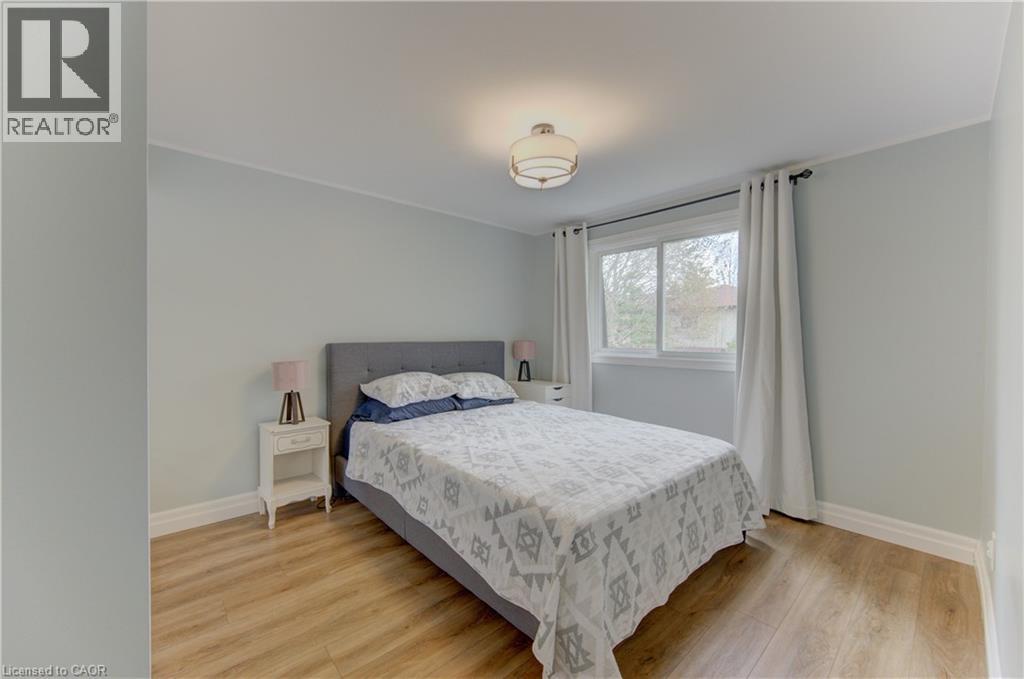 331 DANSBURY Drive, Waterloo, Ontario, N2K2M1 — Photo 14