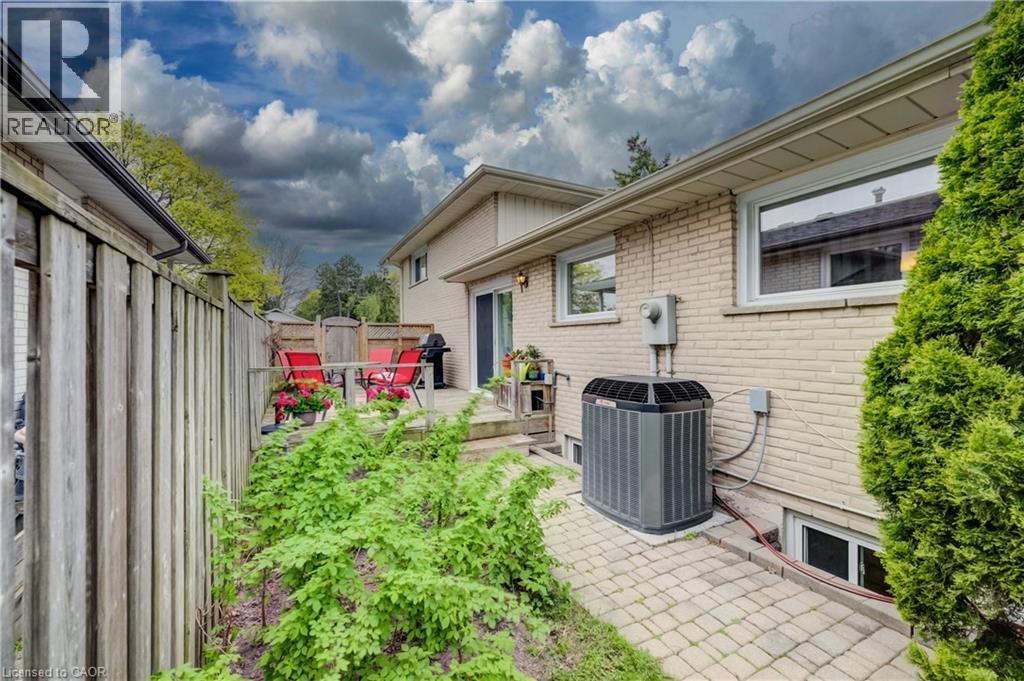 2235 WAYCROSS Crescent, Mississauga, Ontario, L5K1J5 — Photo 8