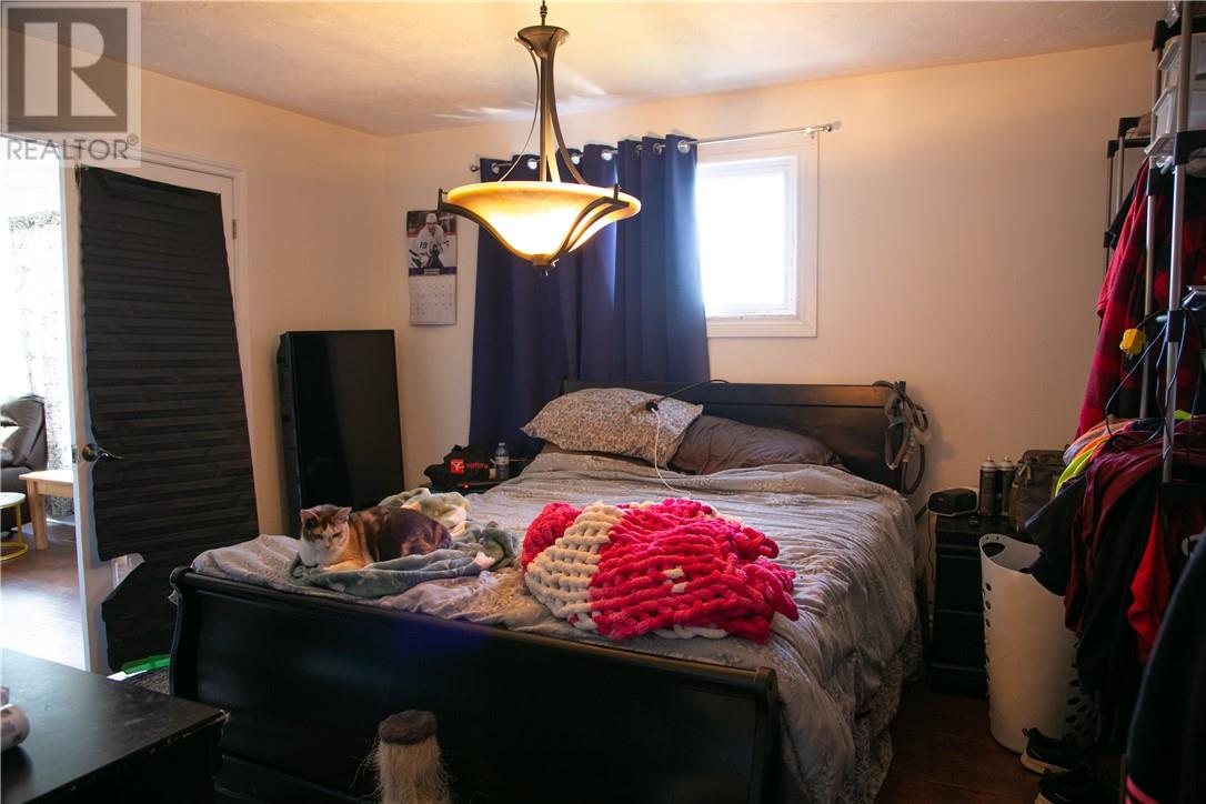 2714 Main - 13